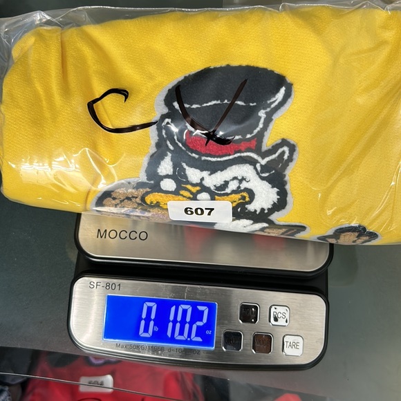 RAW OWN THE NOW MENS SIZE MEDIUM YELLOW GRAPHIC PATCH 3 POCKET SHORT - Picture 7 of 7